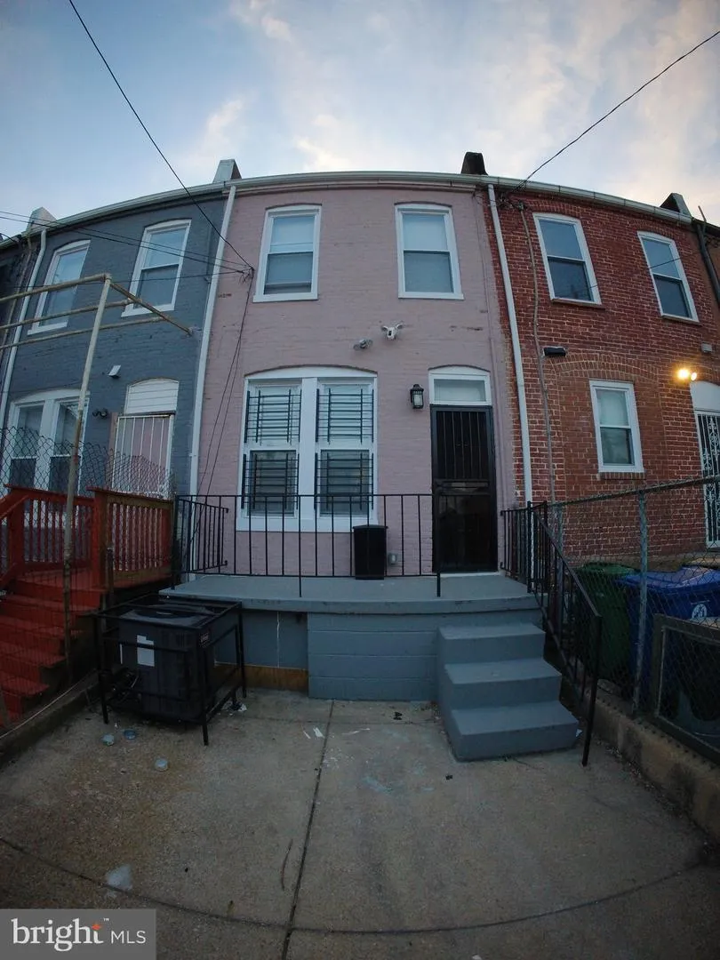 819 MONTFORD AVENUE Baltimore, MD 21205