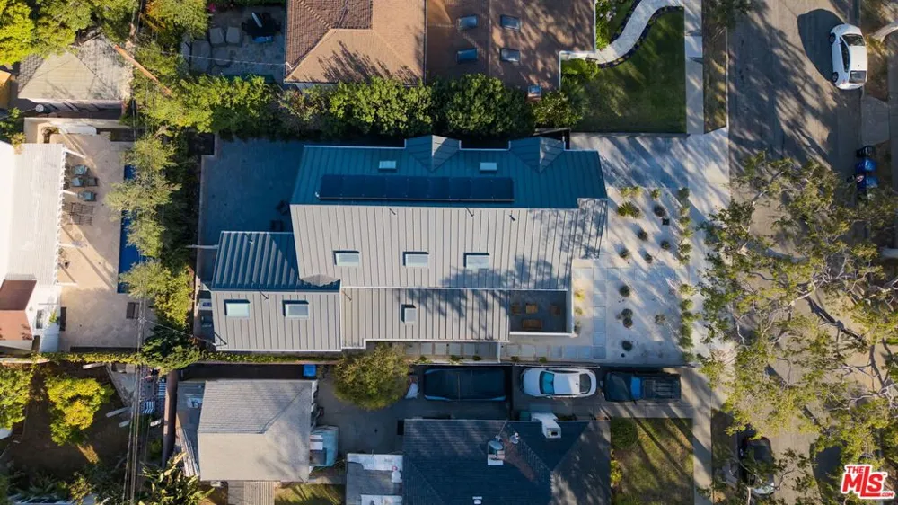 4034 Coolidge Avenue Culver City, CA 90066