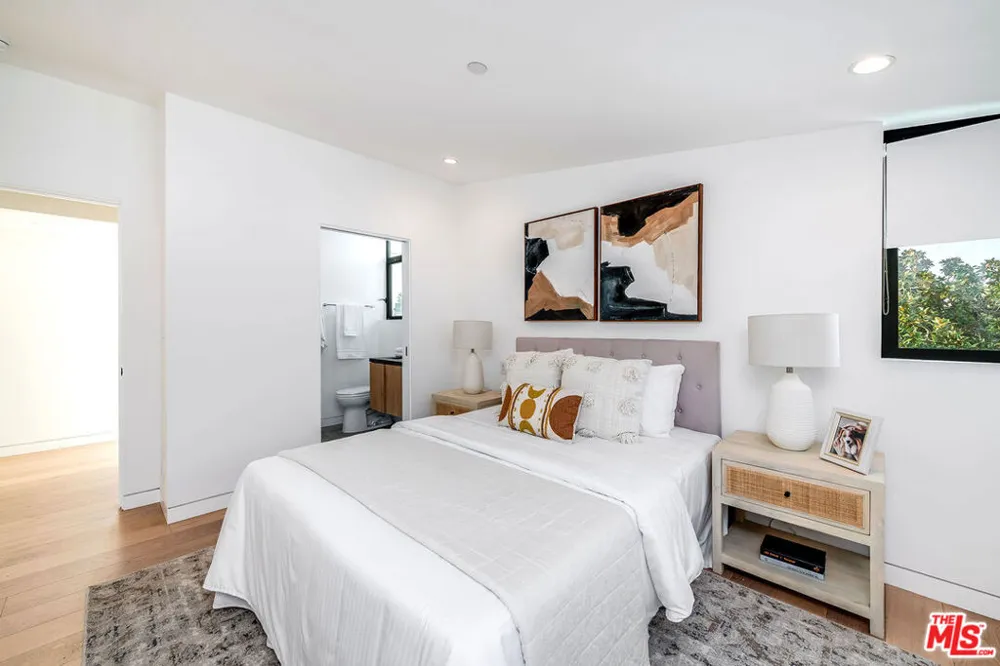 1620 Electric Avenue Venice, CA 90291