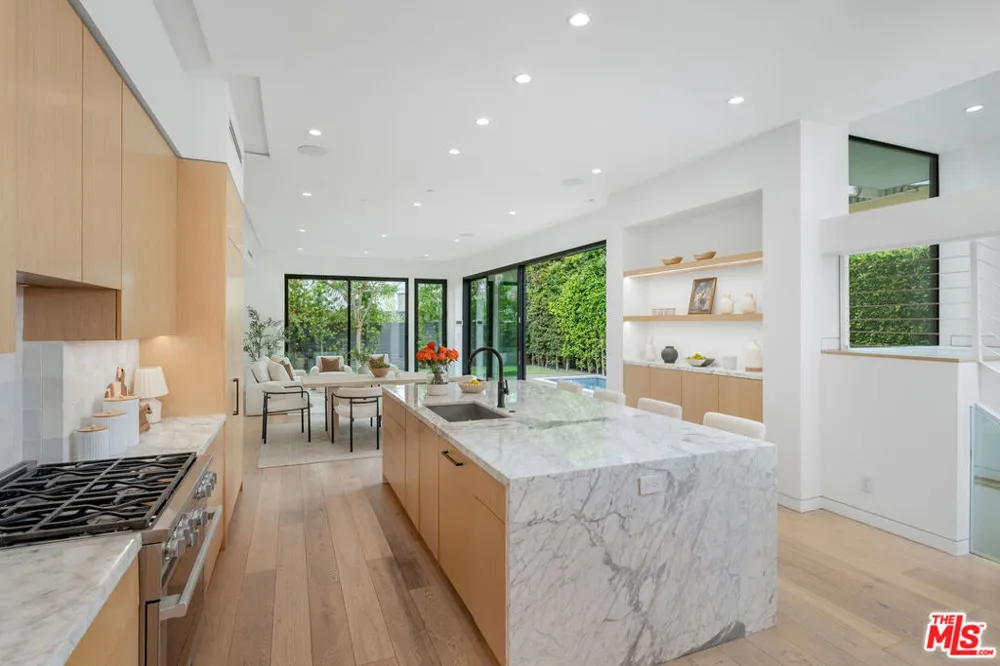 1620 Electric Avenue Venice, CA 90291