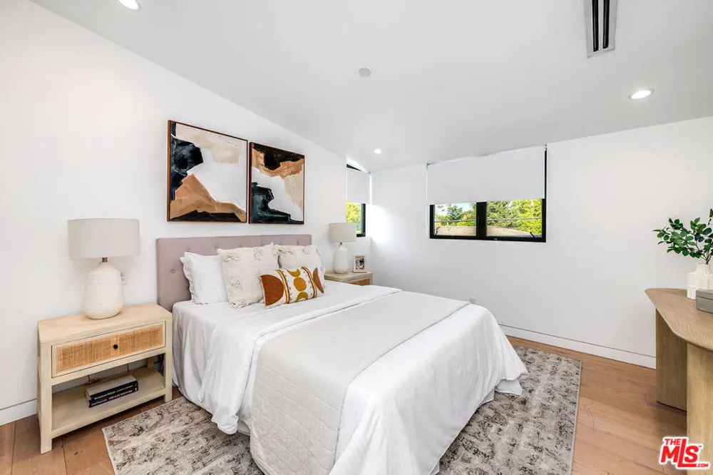 1620 Electric Avenue Venice, CA 90291