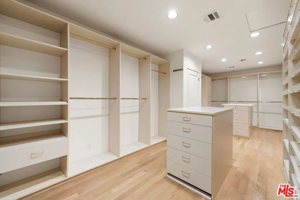 1121 La Collina Drive Beverly Hills, CA 90210
