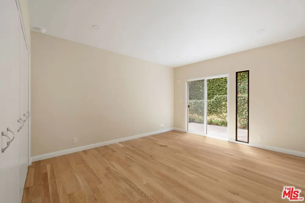 1121 La Collina Drive Beverly Hills, CA 90210