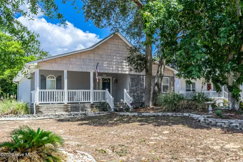 302 E Oak Island Drive