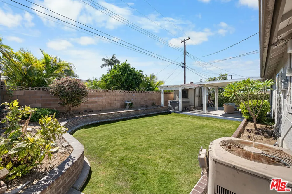 12127 Edgeworth Avenue Whittier, CA 90604