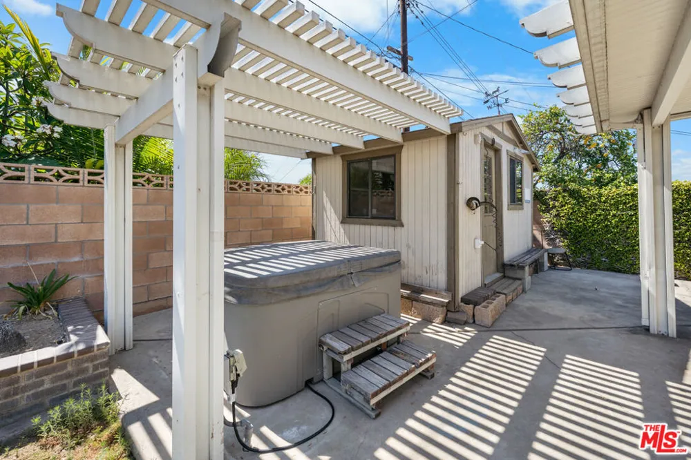 12127 Edgeworth Avenue Whittier, CA 90604