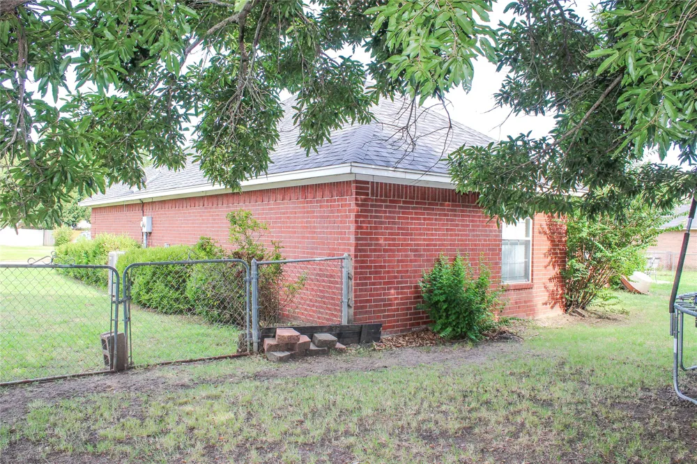3047 Kande Durant, OK 74701