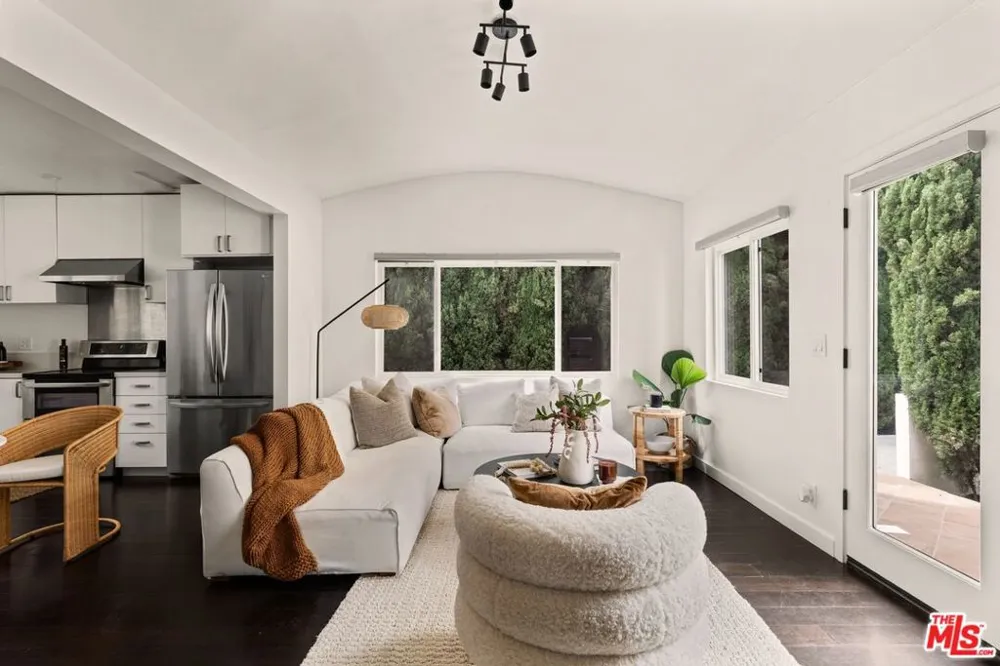 1434 24th Street Santa Monica, CA 90404