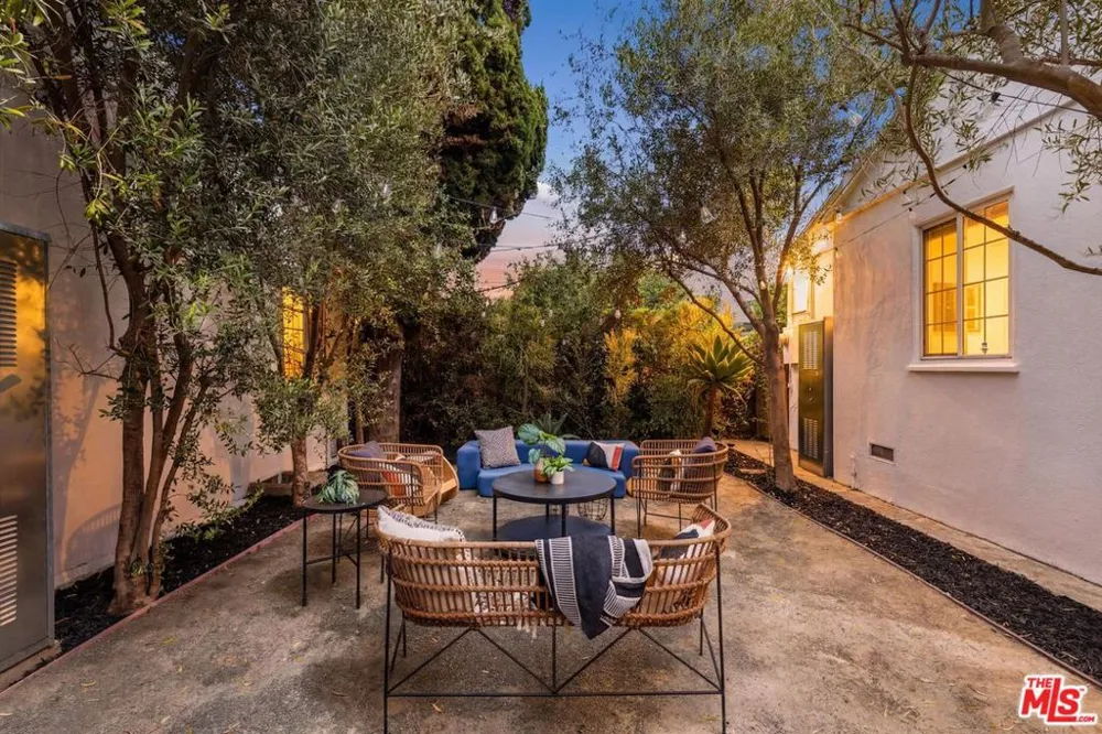 1434 24th Street Santa Monica, CA 90404