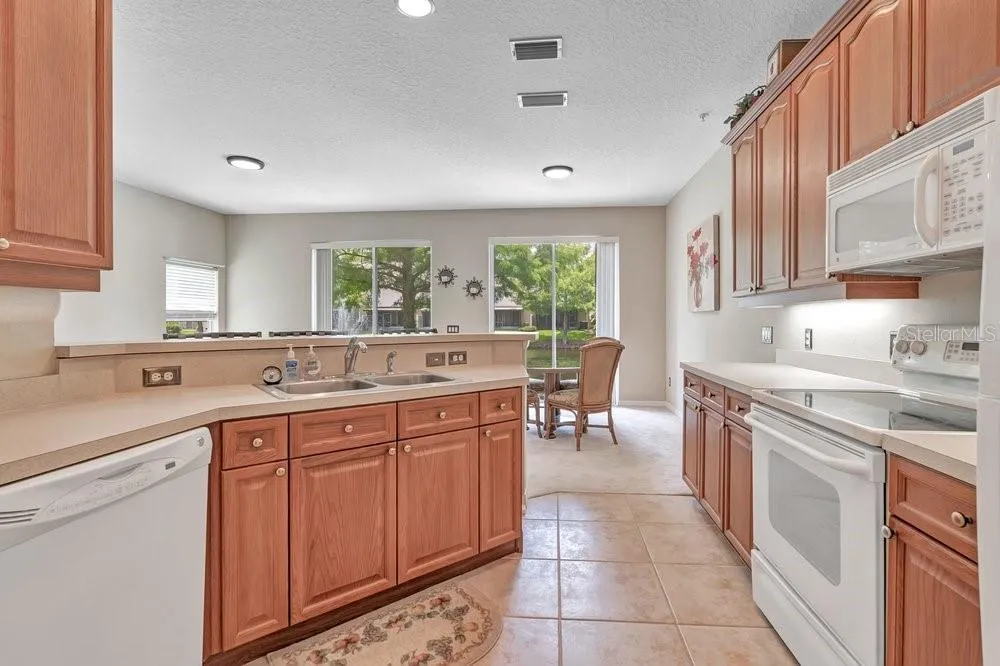 617 PINEBRANCH CIRCLE Winter Springs, FL 32708