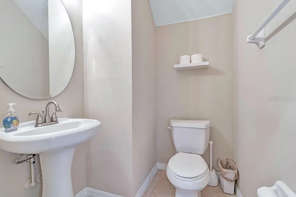 617 PINEBRANCH CIRCLE Winter Springs, FL 32708