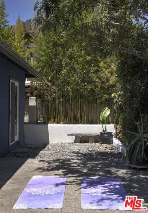 4210 Palmero Drive Los Angeles, CA 90065