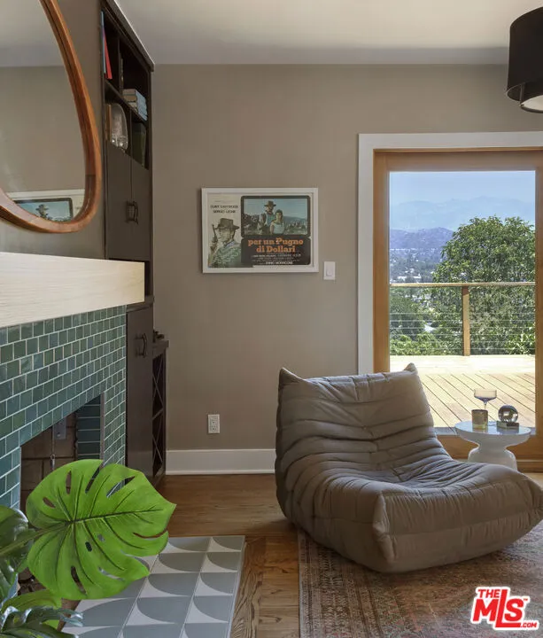 4210 Palmero Drive Los Angeles, CA 90065