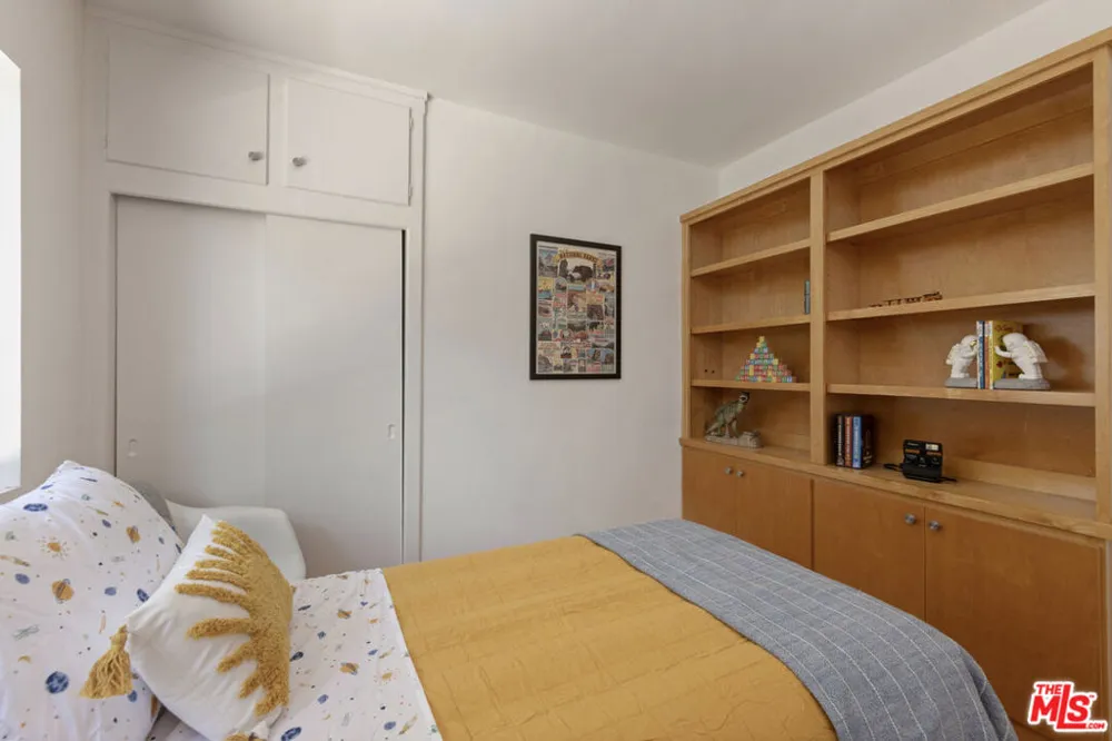 4210 Palmero Drive Los Angeles, CA 90065