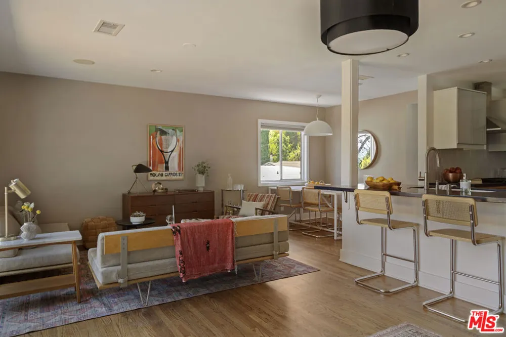 4210 Palmero Drive Los Angeles, CA 90065
