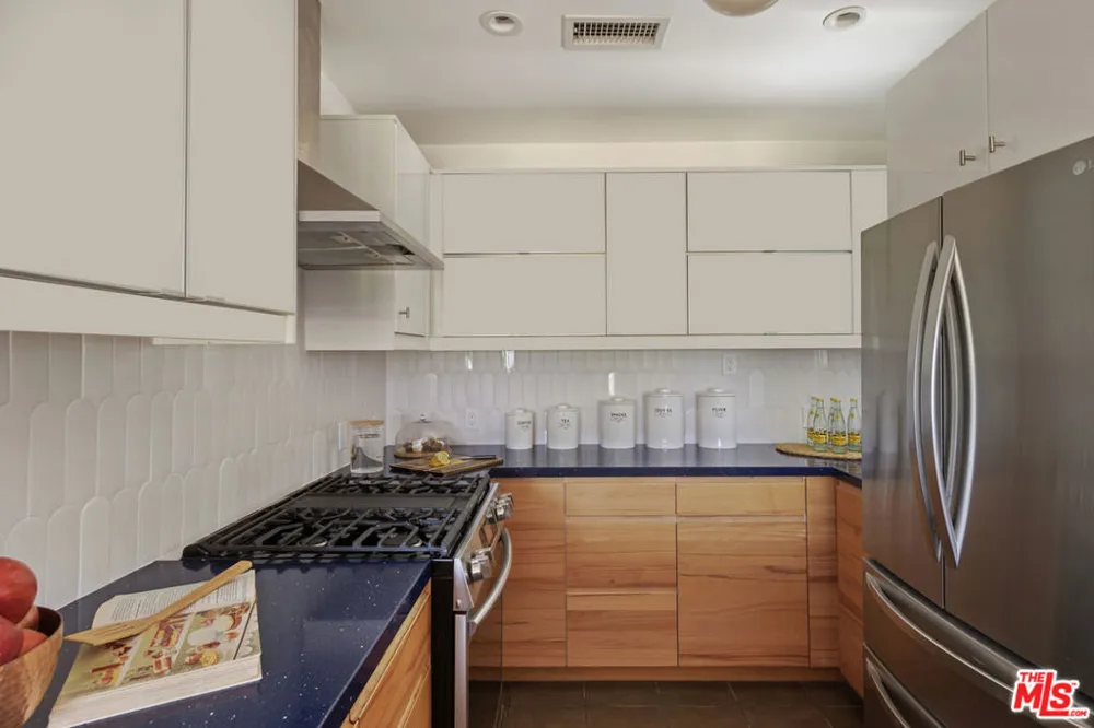 4210 Palmero Drive Los Angeles, CA 90065
