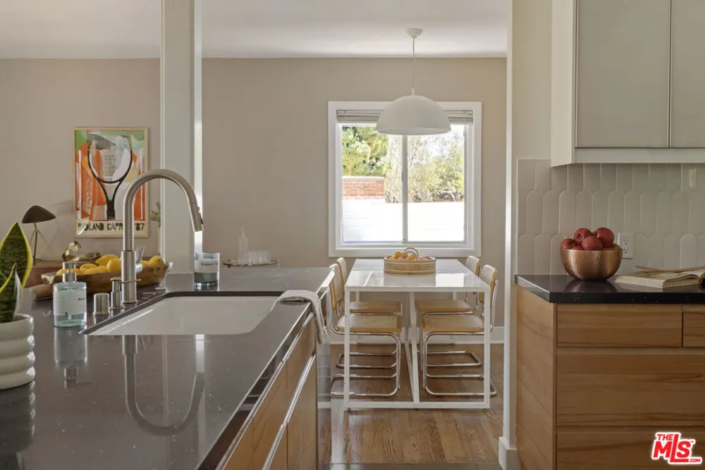 4210 Palmero Drive Los Angeles, CA 90065