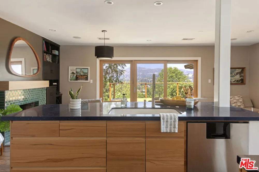 4210 Palmero Drive Los Angeles, CA 90065