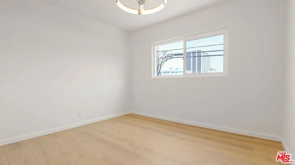 1413 18th Street #D Santa Monica, CA 90404