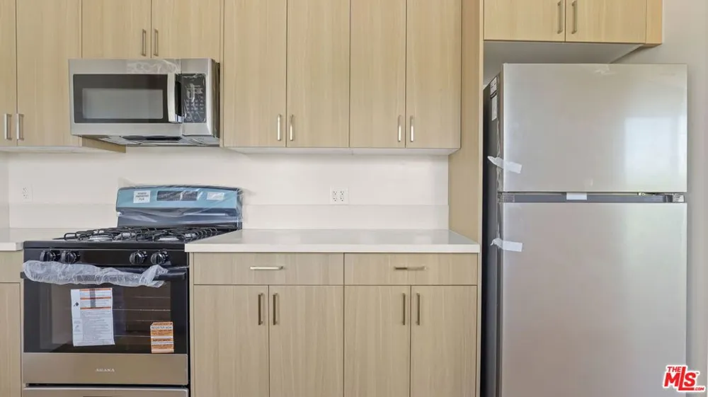 1413 18th Street #D Santa Monica, CA 90404