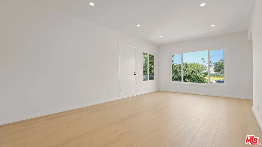 1413 18th Street #D Santa Monica, CA 90404