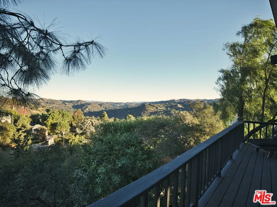 19995 Sischo Drive Topanga, CA 90290