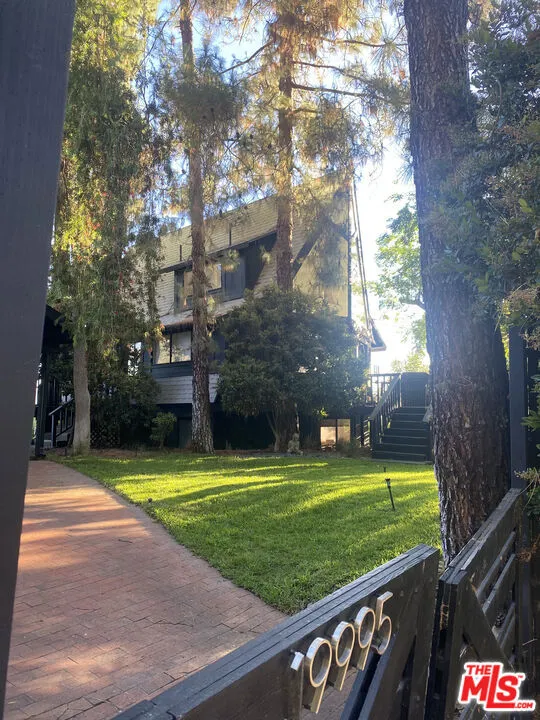 19995 Sischo Drive Topanga, CA 90290