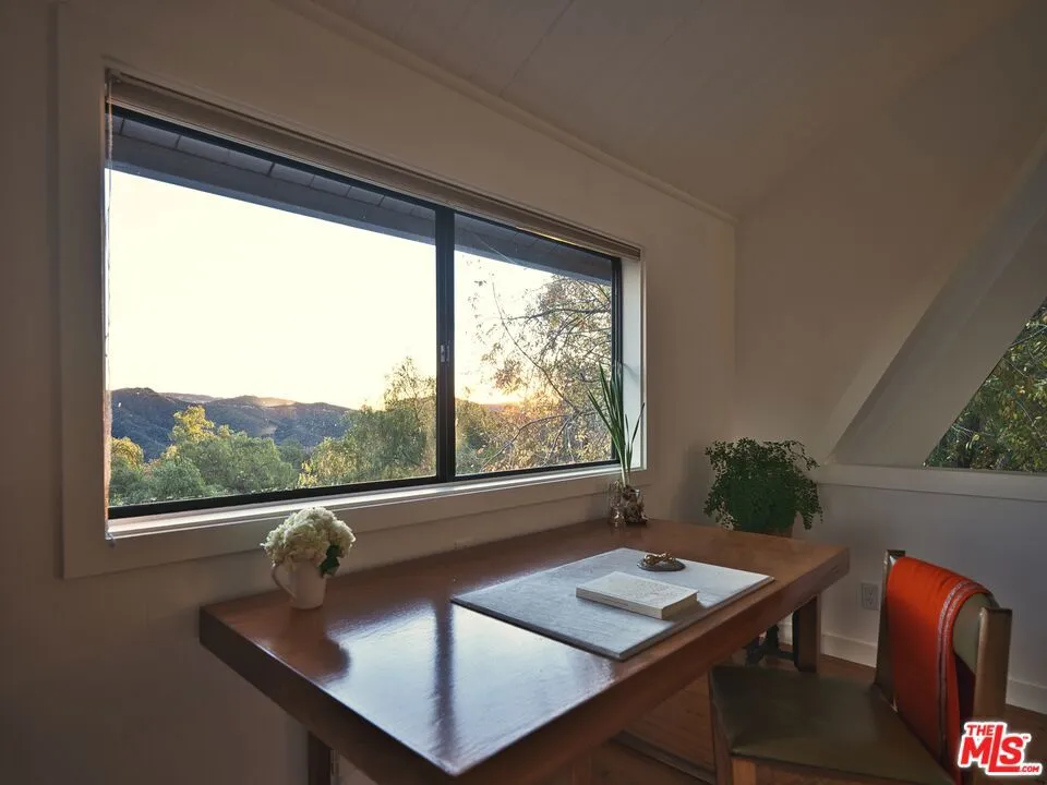19995 Sischo Drive Topanga, CA 90290