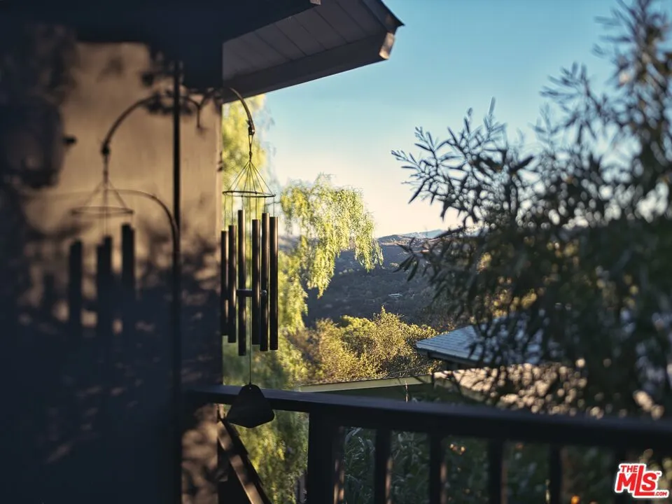 19995 Sischo Drive Topanga, CA 90290