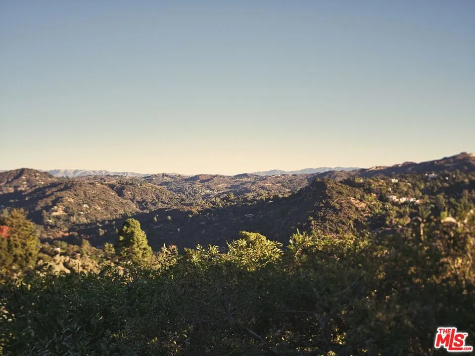 19995 Sischo Drive Topanga, CA 90290