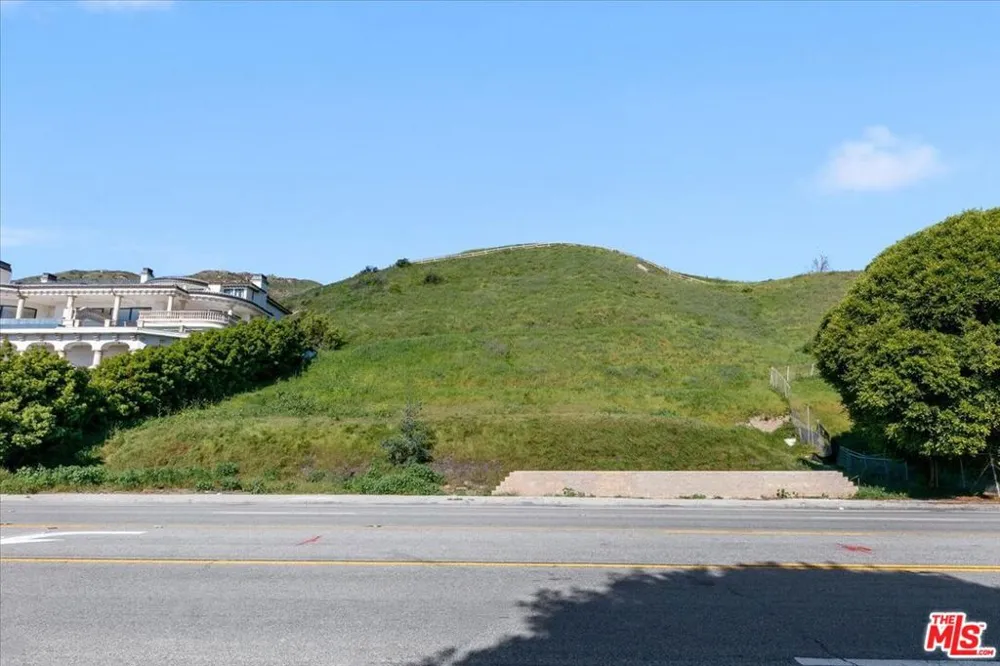 22411 Pacific Coast Highway Malibu, CA 90265