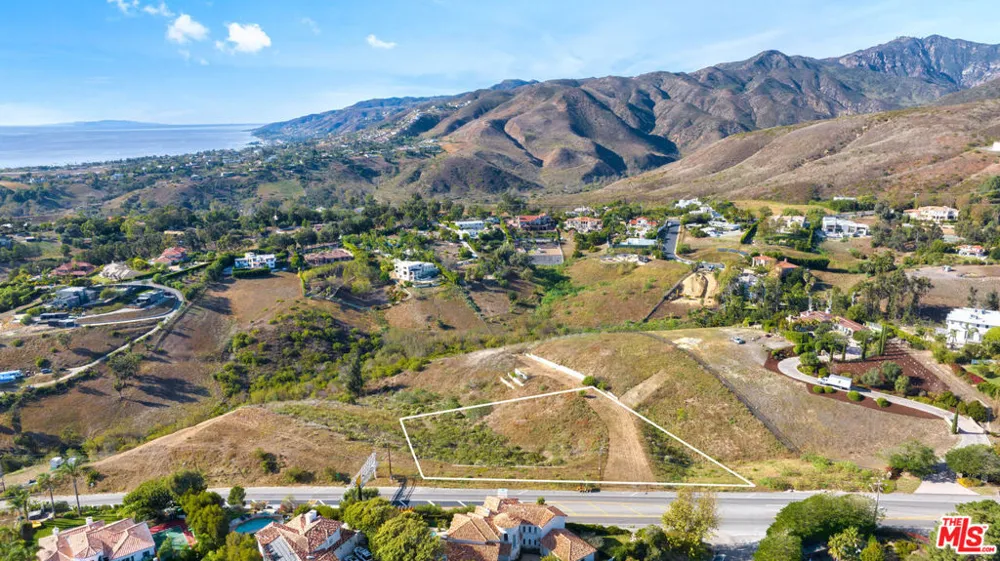 6011 Kanan Dume Road Malibu, CA 90265