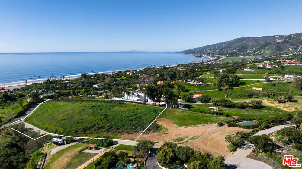 30311 Morning View Drive Malibu, CA 90265