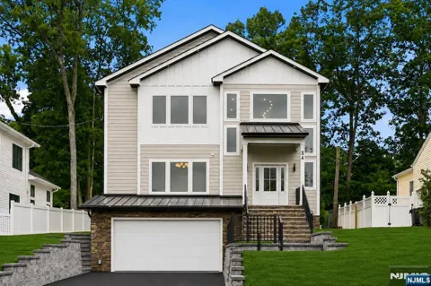 34 Crestview Hill Road
