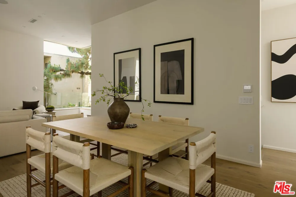1125 Sanborn Avenue Los Angeles, CA 90029