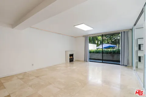10535 Wilshire Boulevard #D4