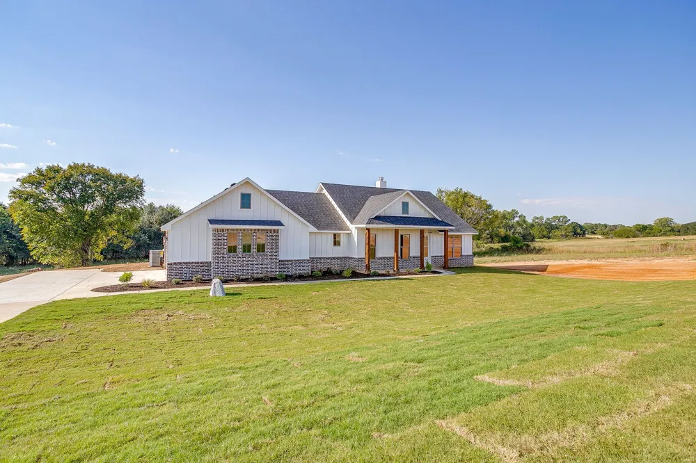 217 Kilkenny Road Poolville, TX 76487