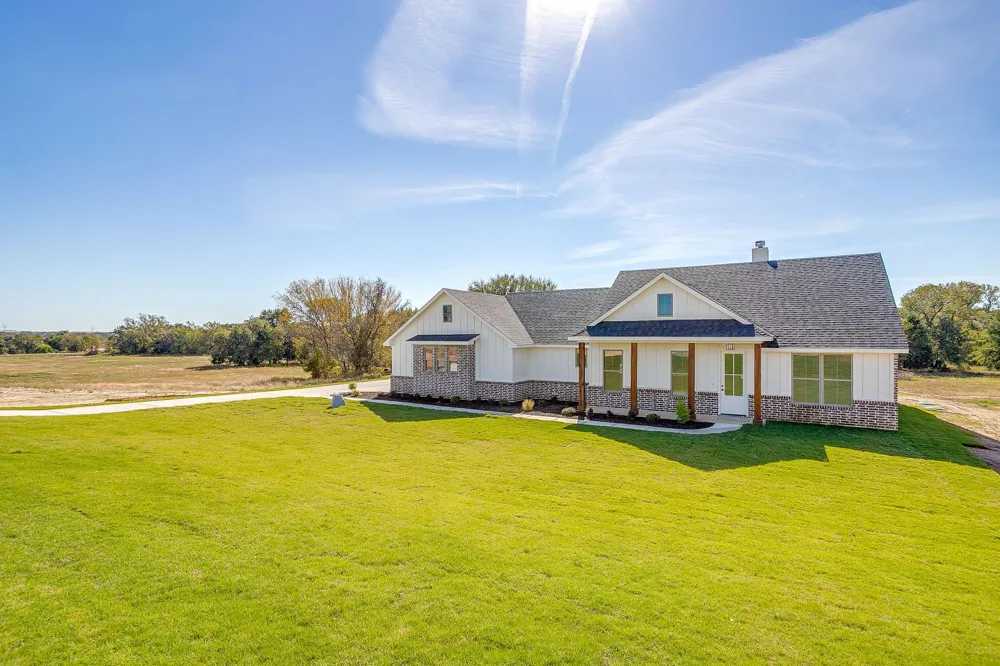 217 Kilkenny Road Poolville, TX 76487
