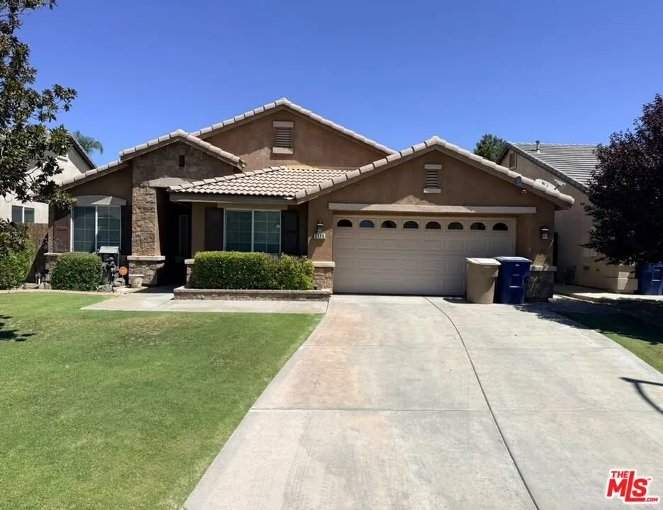 5116 Silver Clover Avenue Bakersfield, CA 93313