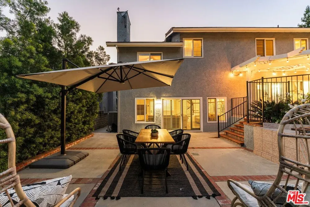 7262 Elmsbury Lane West Hills, CA 91307