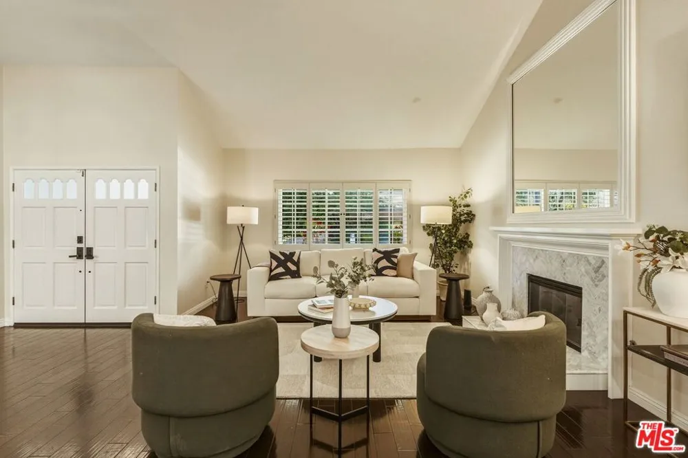 7262 Elmsbury Lane West Hills, CA 91307