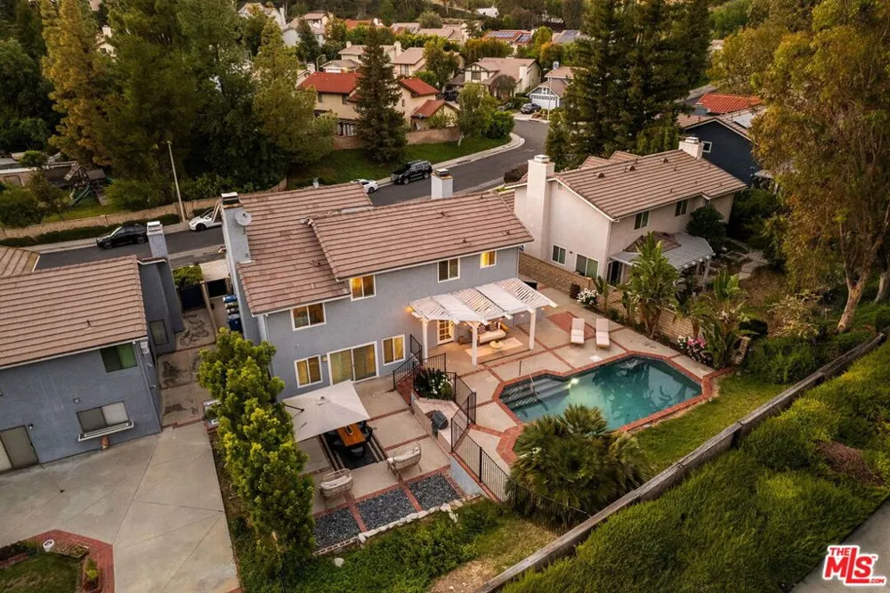 7262 Elmsbury Lane West Hills, CA 91307