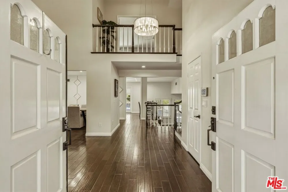 7262 Elmsbury Lane West Hills, CA 91307
