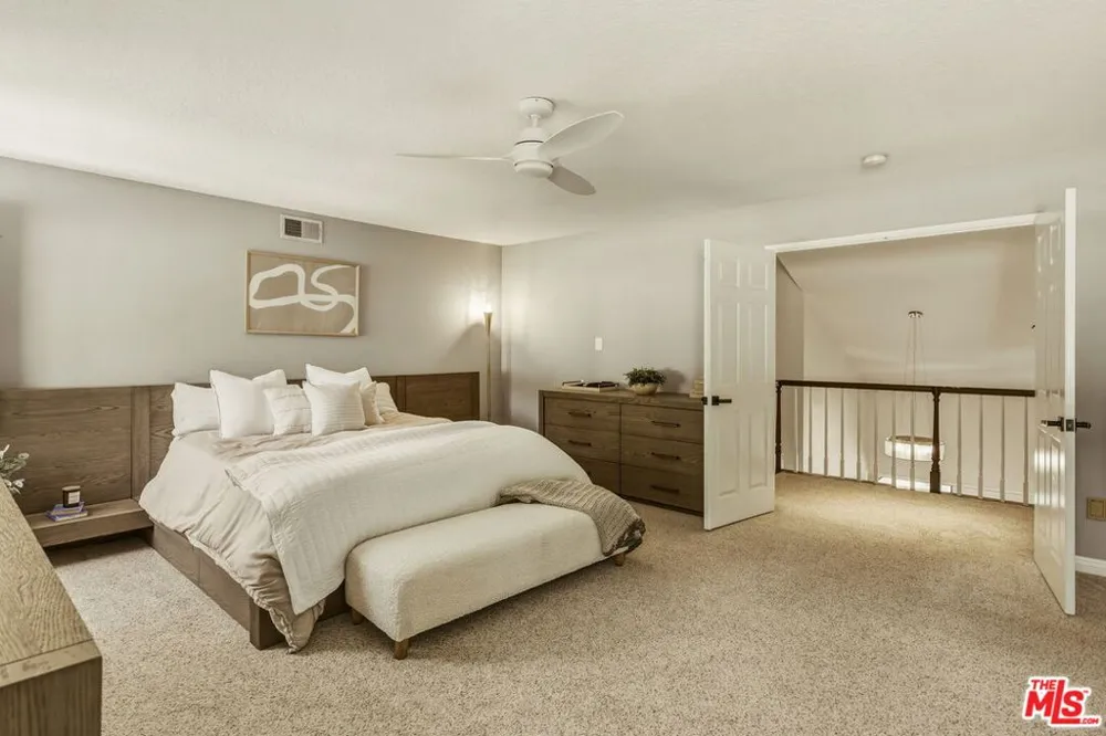 7262 Elmsbury Lane West Hills, CA 91307
