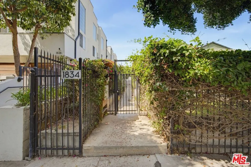 1834 9th Street #5 Santa Monica, CA 90404