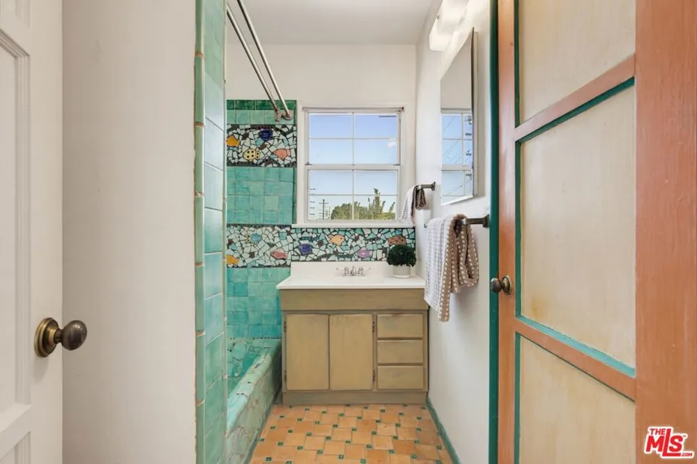 1834 9th Street #5 Santa Monica, CA 90404