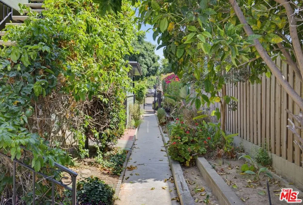 1834 9th Street #5 Santa Monica, CA 90404