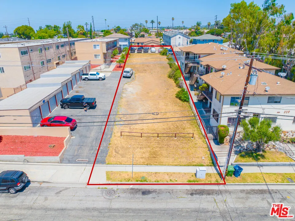 335 Warren Lane Inglewood, CA 90302
