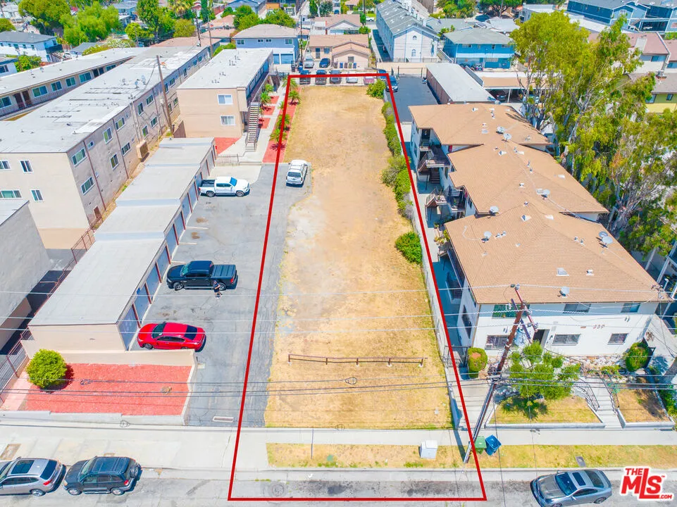 335 Warren Lane Inglewood, CA 90302