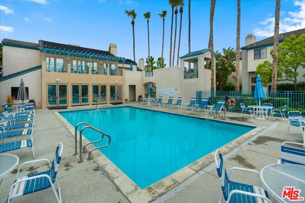 7307 Hannum Avenue Culver City, CA 90230